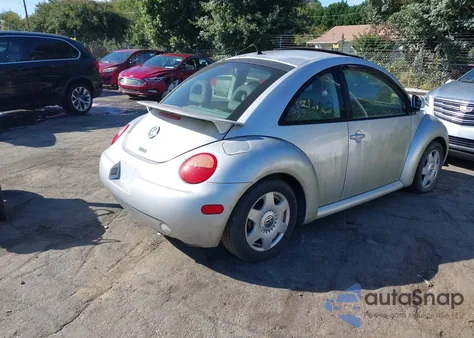 2000 Volkswagen New Beetle Gls 1.8L Turbo z USA, uszkodzony, nr VIN 3VWCD21CXYM464022